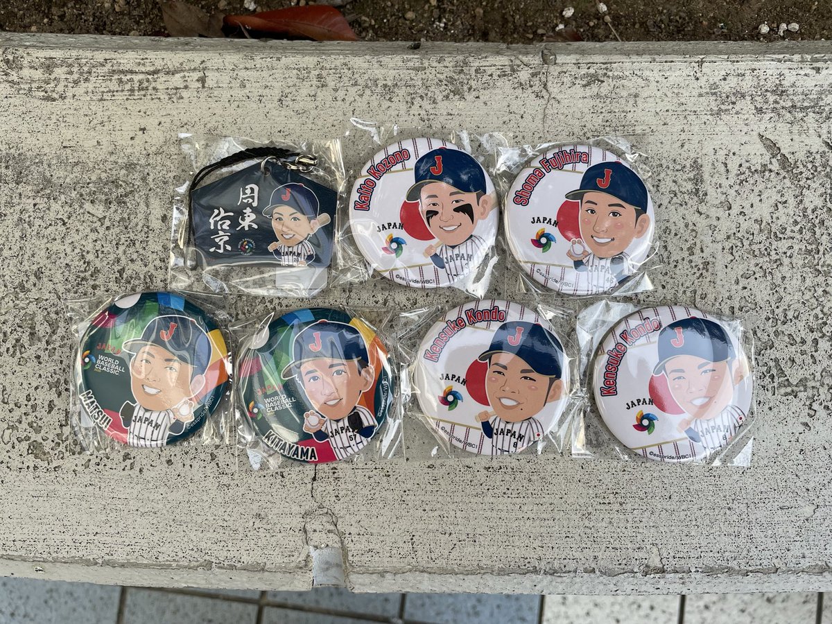 侍ジャパン WBC 2026ガチャ 交換 譲→缶バッジ 1松井、3小園、8近藤