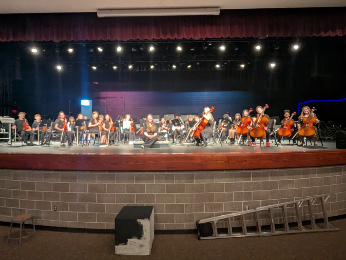 Lexington Trails Middle School tweet media