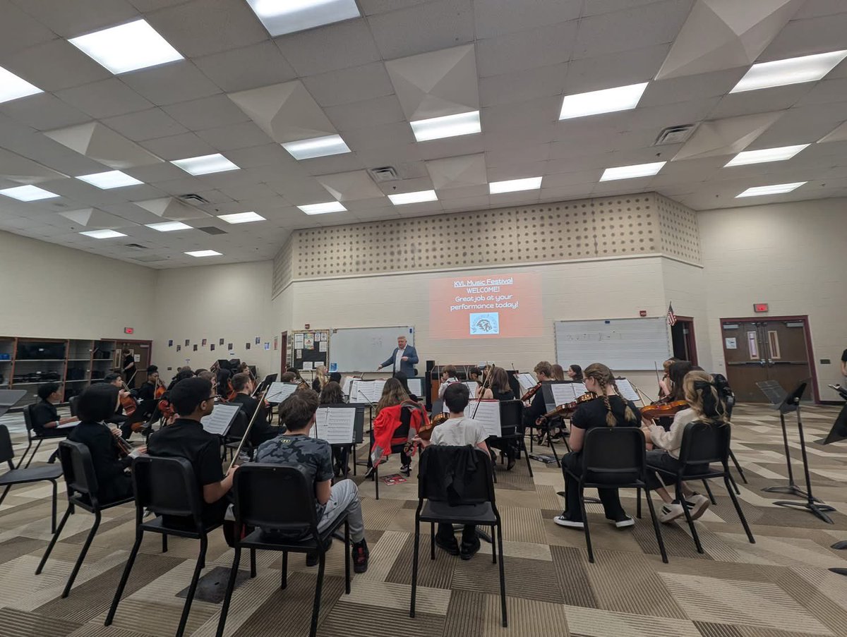 Lexington Trails Middle School tweet media