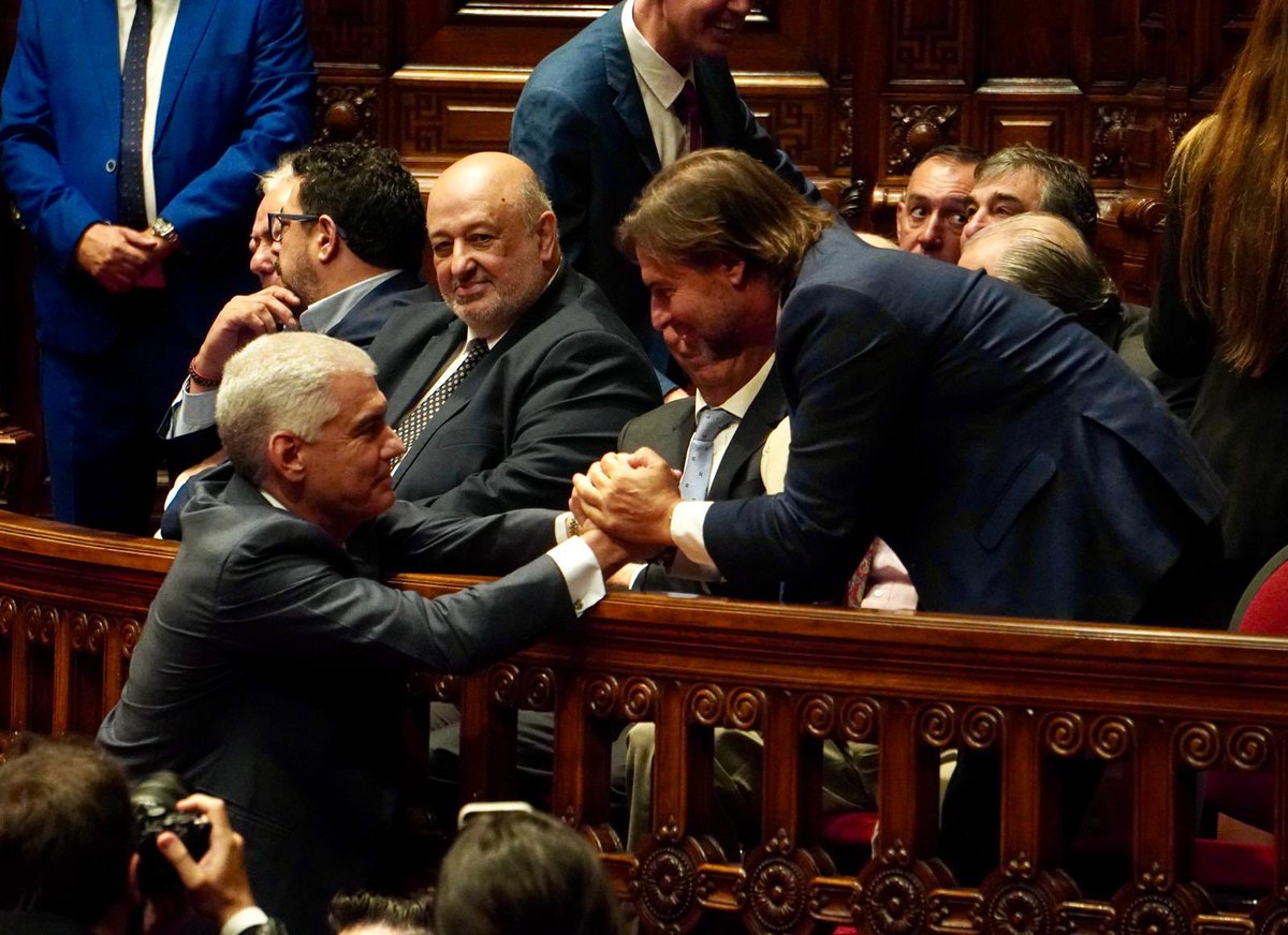 LaVanguardia_40's tweet photo. Las cosas no caen del cielo. Todo lo trabajado en estos años; te llevo hasta acá. 

Felicitaciones Presidente @DipRodrigoGoni!🤩 A trabajar, y contas con nosotros. https://t.co/NZloWcZCUE