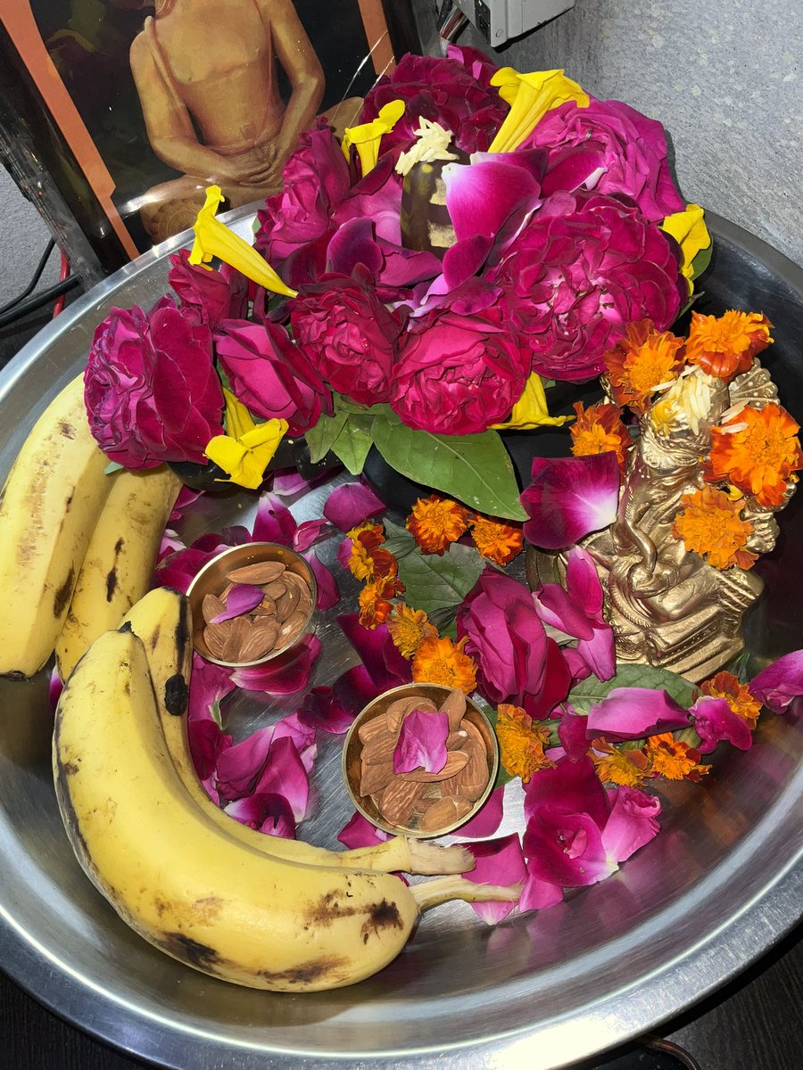 Madhodas's tweet photo. हर हर महादेव https://t.co/Pt5ShyyQ7A