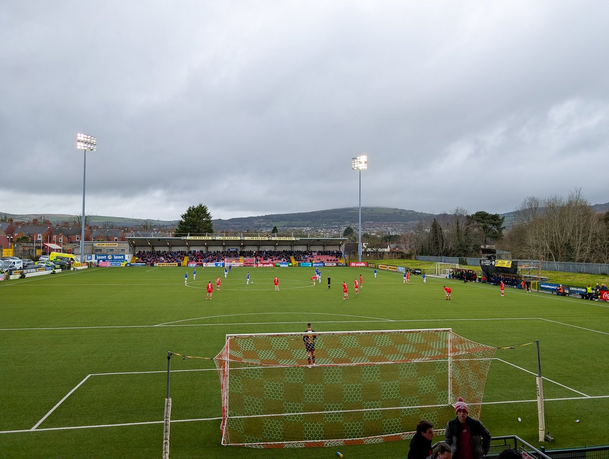 Zhiggie89's tweet image. Cliftonville 2-0 Linfield 

Night and day compared to Tuesday night.

Mcstravick played well. Thought Conlan was solid. Reds need to find a way to keep Josh Kelly. 

#UREDS