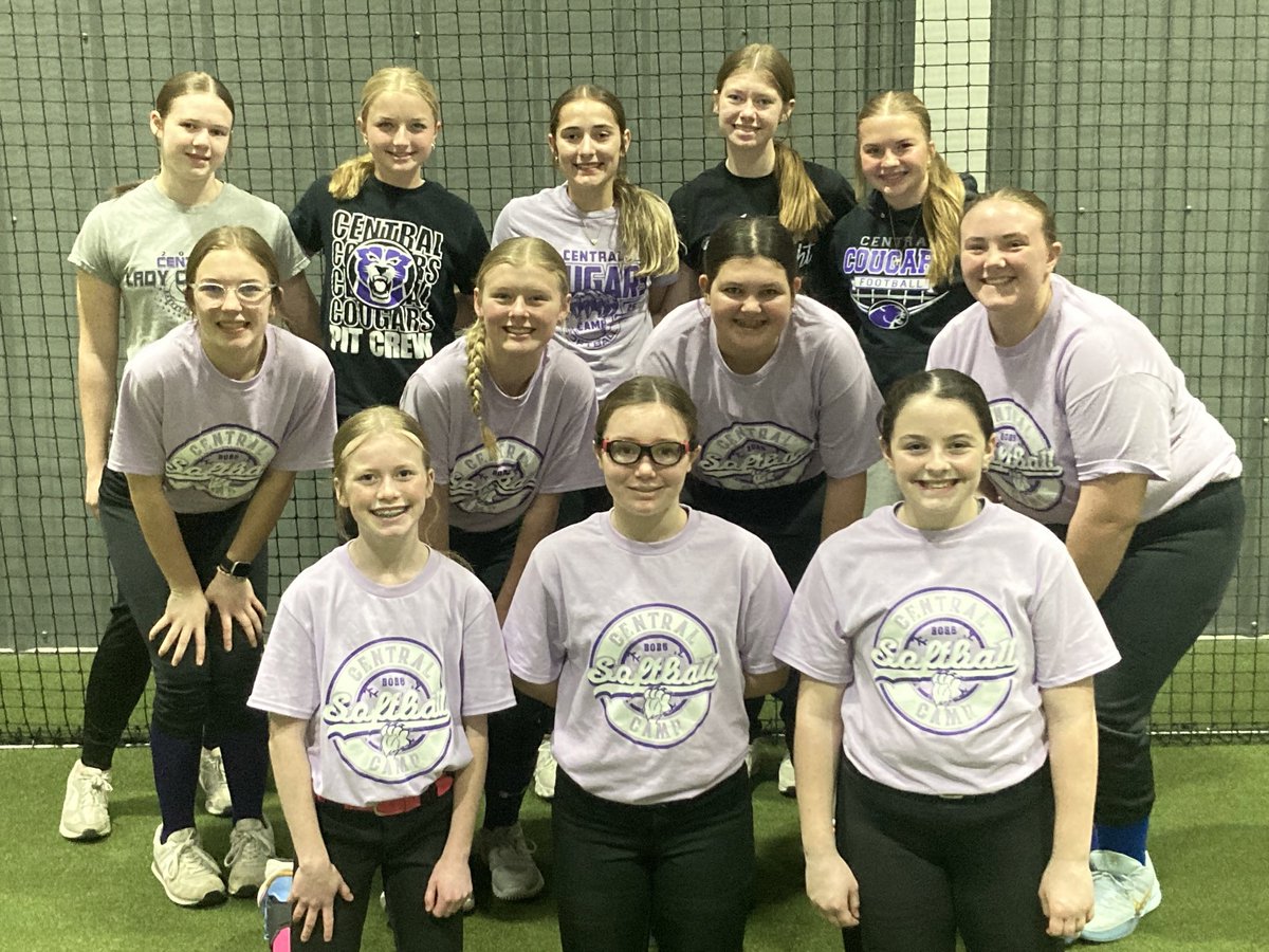 c3entralsb's tweet photo. Awesome group of young ladies at the Central Softball Camp this weekend. Hardworking, talented, and absolutely amazing🥎 Good Luck on your upcoming select seasons!! https://t.co/NIRBI0pVvT