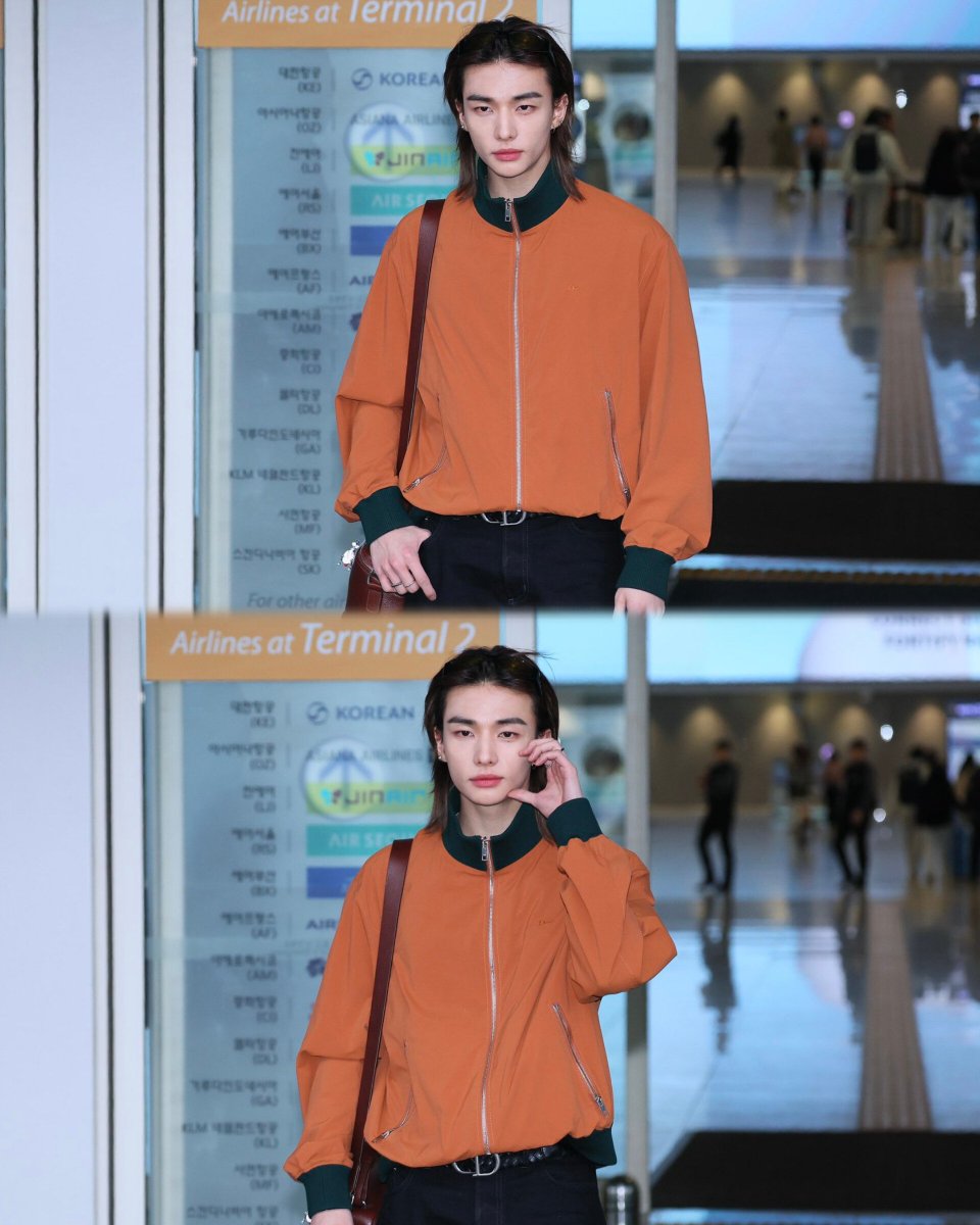 hyunjin on his way to dior's paris fashion show!