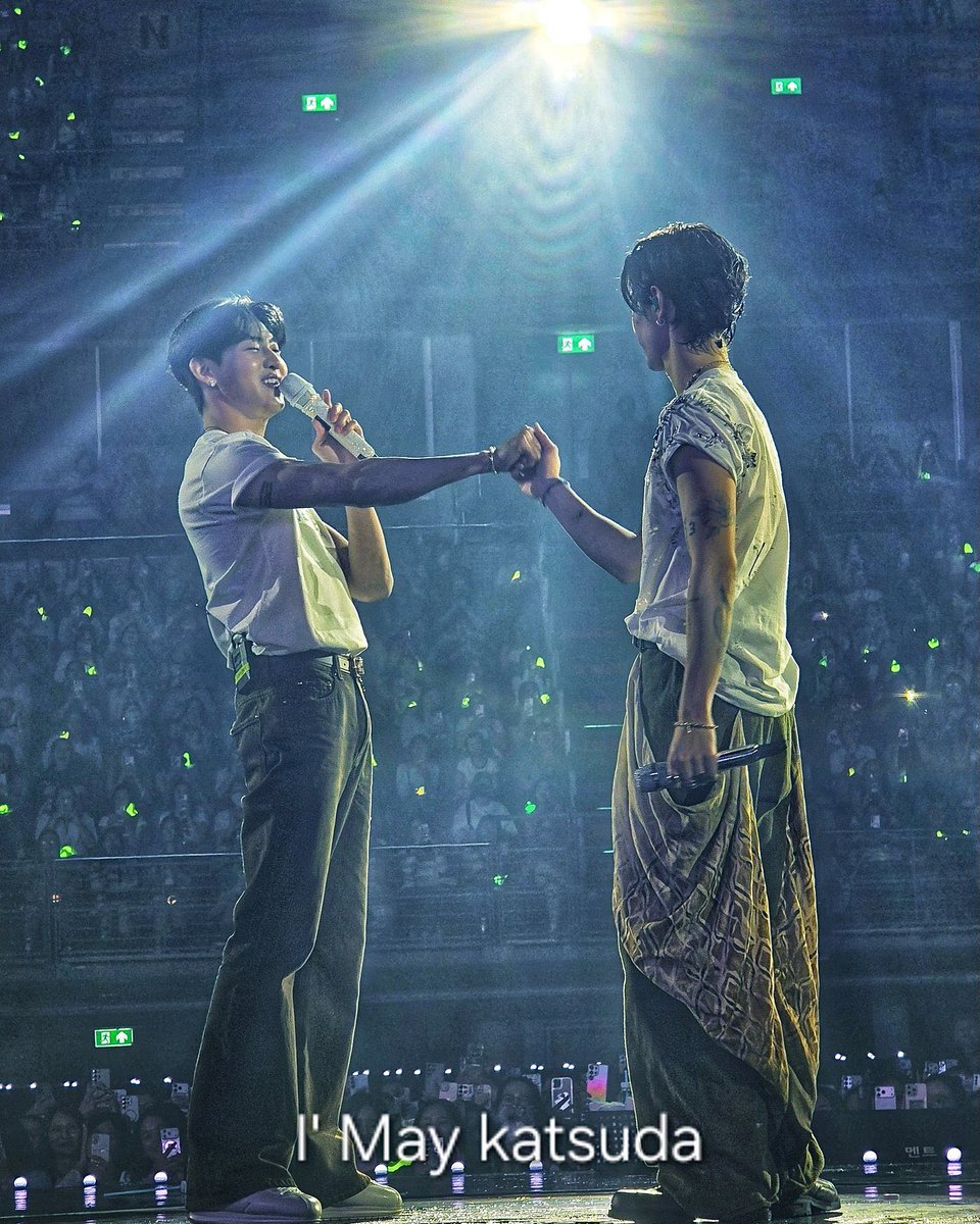 โห ที่สุดละรูปนี้ มวลโรแมนติกมาก ขาดแค่แหวนคือใช่เลย