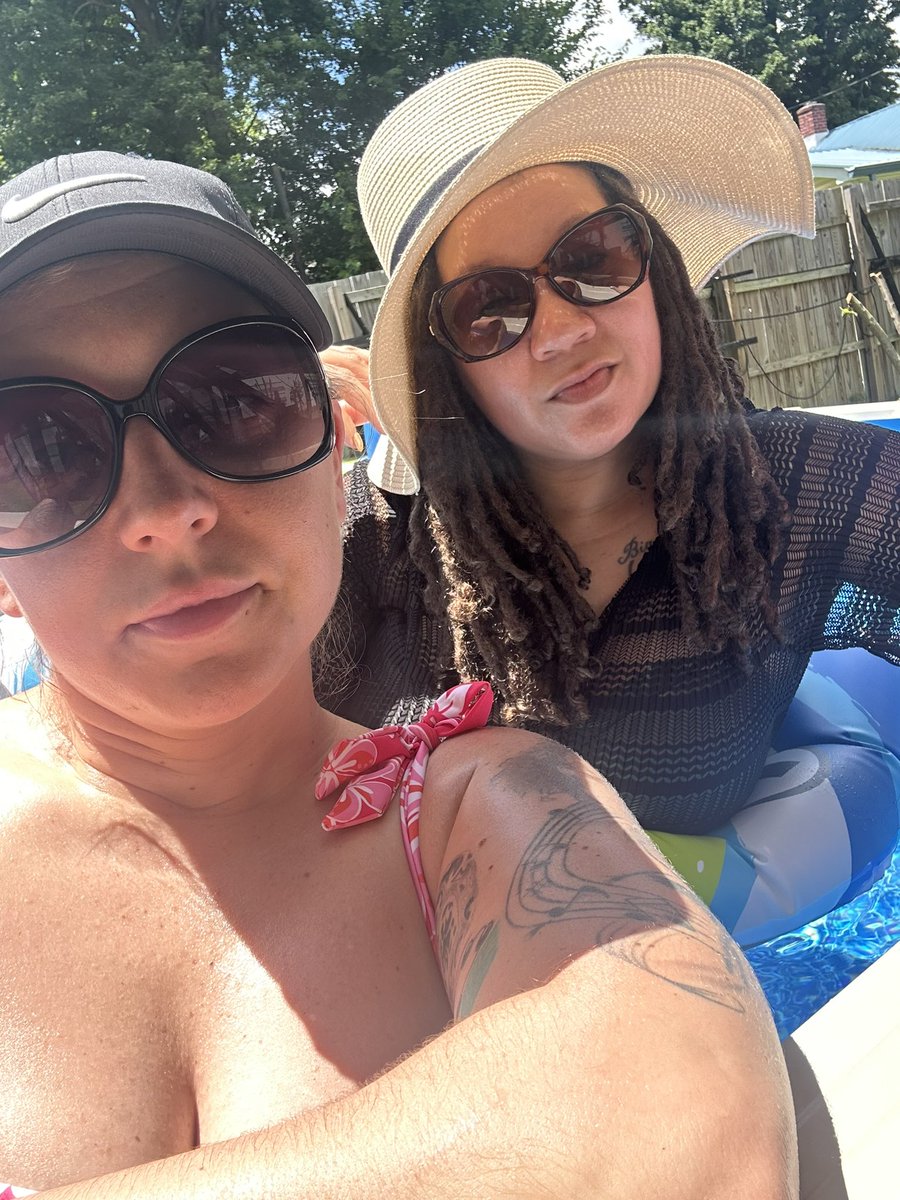 JustineGroves's tweet photo. Slid Over To The Twitter World Just To Say….HAPPY HAPPY BIRTHDAY 🎂🎉🥳to my fav 👯‍♀️My Ace ♠️🥰 @_melissanovak_  Today is your day and I hope you know how much I appreciate our friendship 

God sure did bless me with a friend like you. I Love Youusss!!! https://t.co/FTaUx27XqK