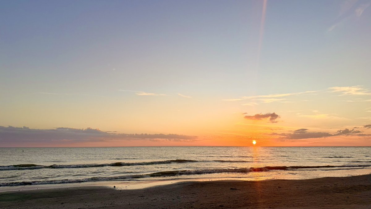 Gulf Coast Getaways tweet media