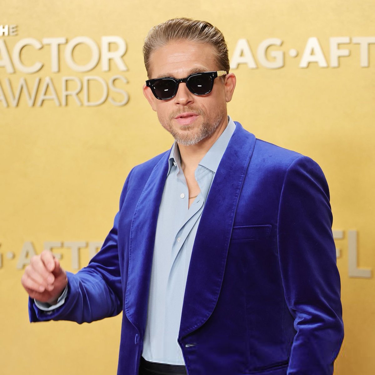 Charlie Hunnam has arrived at the Actor Awards