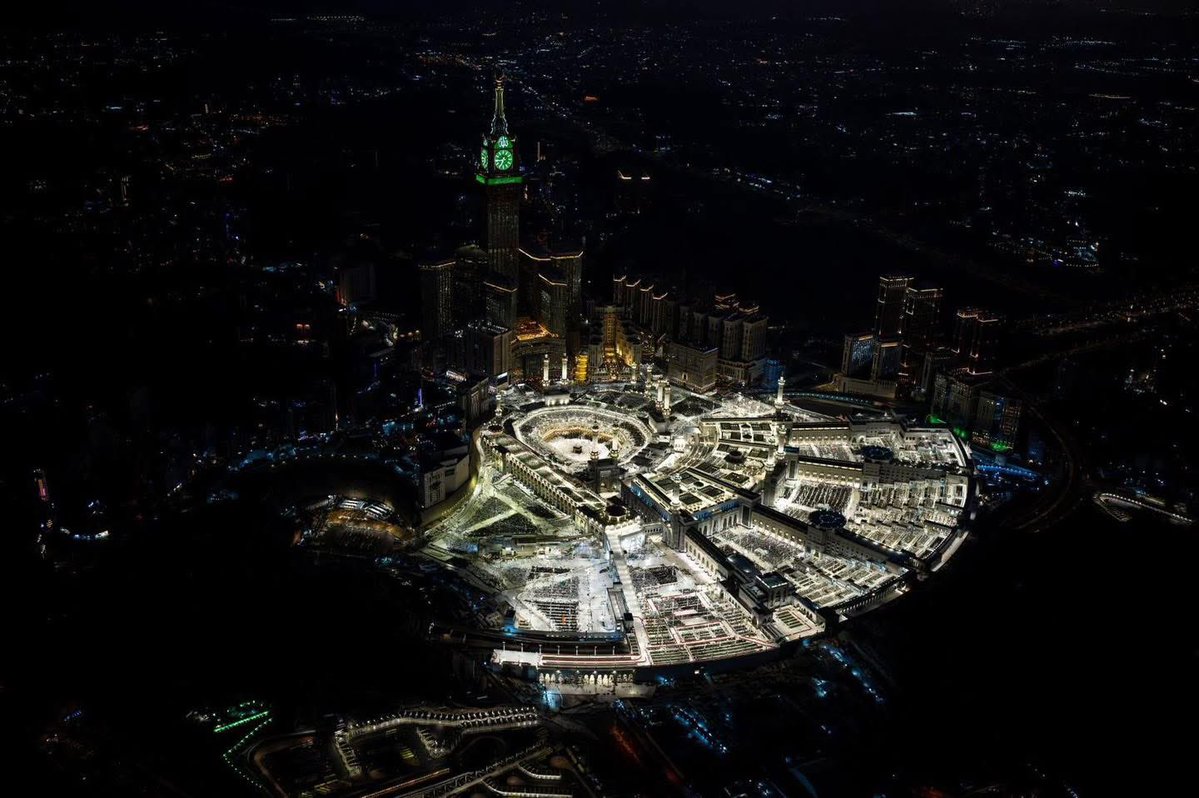 Muhamma91370307's tweet image. “Every turn around the Kaaba brings me closer to peace ❤️”

Masjid Al Haram On The Night of 13th  Ramadan 
#Makkah #Kabba #Saudiarabia