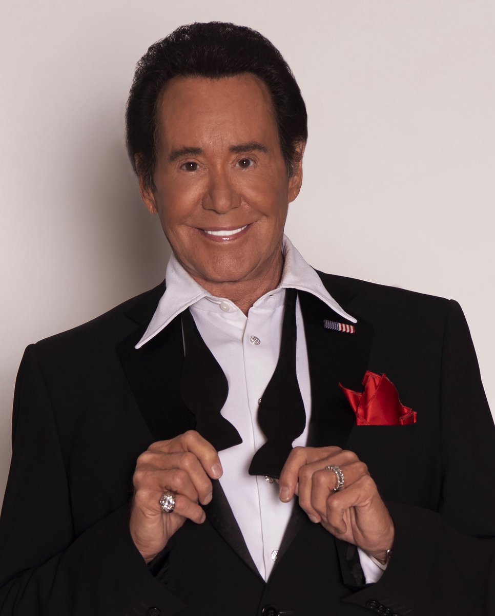 Wayne Newton tweet media