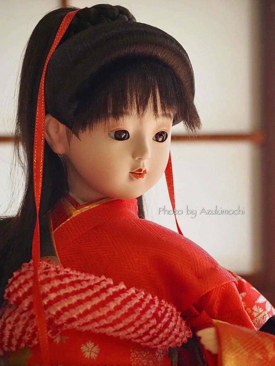 毎年可睡斎の雛祭りに居る日本人形のカレンちゃんです 背丈は60〜70cm