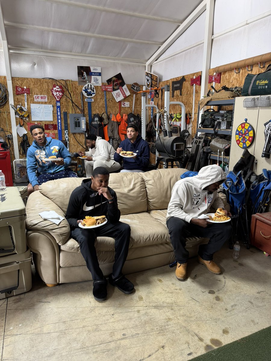 Southwest Kansas Storm tweet media