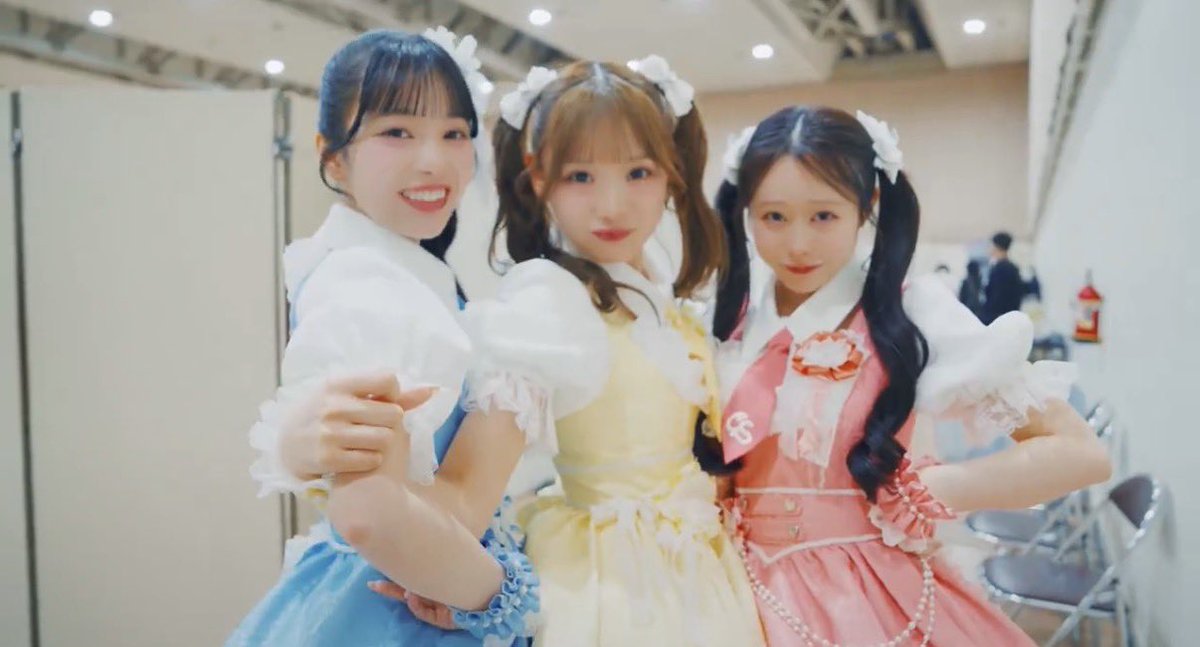 チーム信号新たな決めポーズ🔴🟡🔵笑 #古澤里紗 #佐野愛花 #増田彩乃