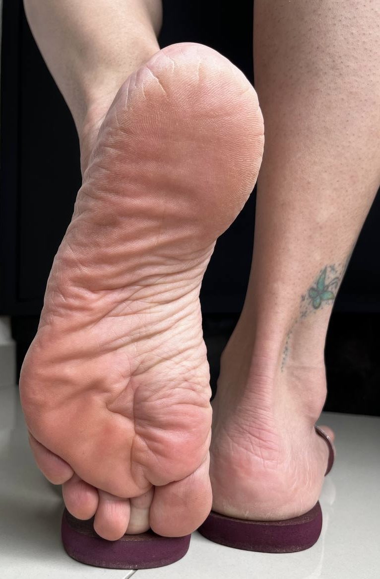 Sweett Feeettt 👣 tweet media