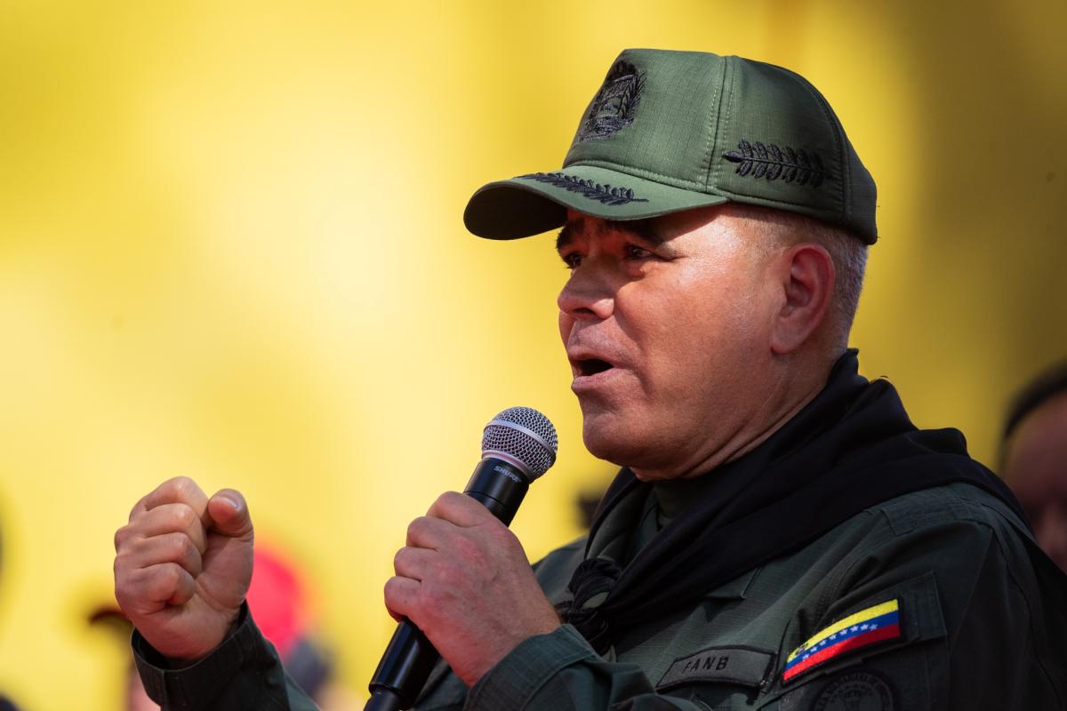Nelsonjtplay's tweet photo. El Sistema de Justicia Militar de la FANB otorgó medidas alternativas a 31 efectivos procesados, quienes abandonaron sus centros de reclusión el pasado 27 de febrero
#venezuela #helicoidevenezuela #fanb #excarcelaciones #preso https://t.co/rzQt82HR3m