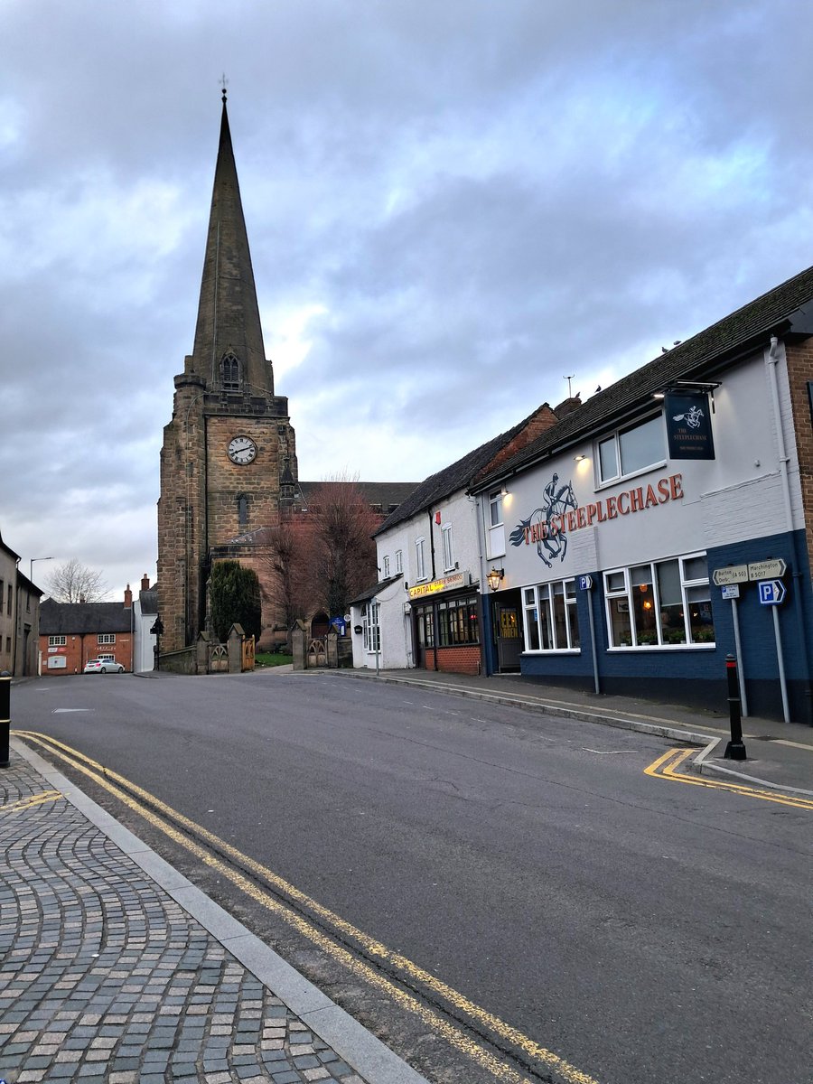 CB_cycles's tweet image. On the way back after an unpleasant but short stint on the A38 to get across the river Trent, the route passed through  Barton under Needwood, then later Uttoxeter where I had another welcome break.... #cycling #audax #peakaudax
