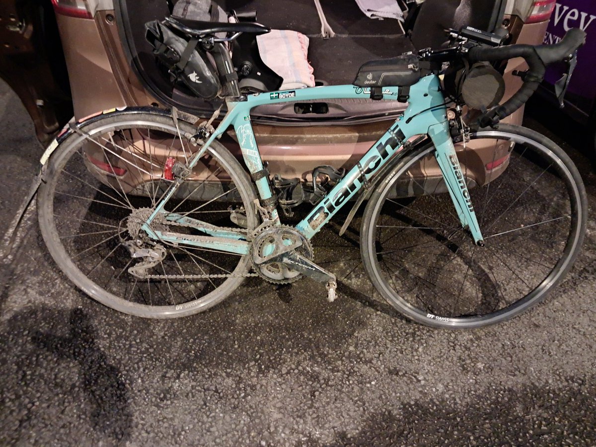 CB_cycles's tweet image. Then I arrived back in time, although I was the last one back and made a b-line for Spoons for dinner #cycling #audax #peakaudax