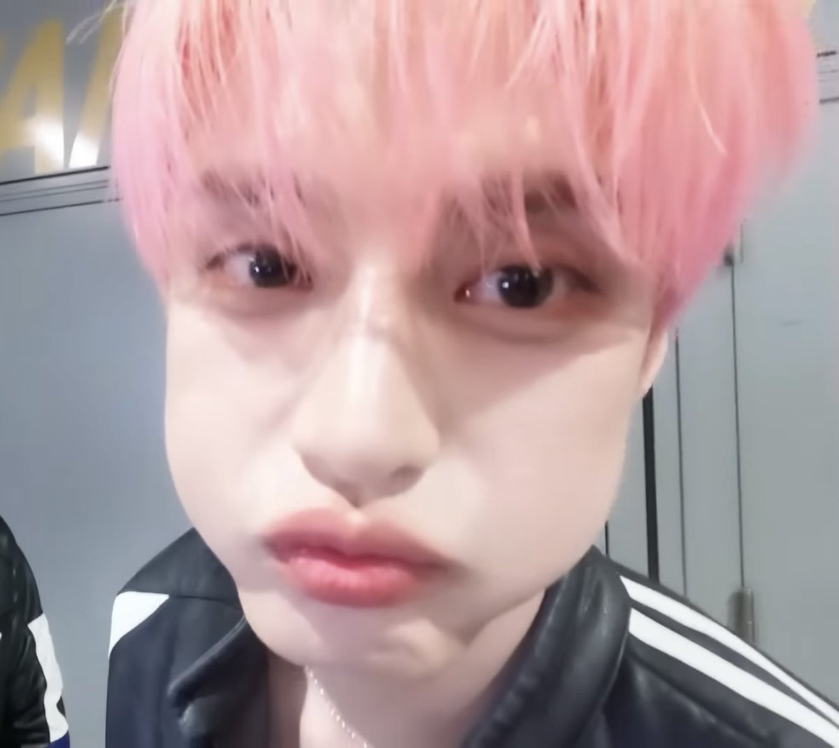 heresjiwoong's tweet photo. (⁠*⁠＾⁠3⁠＾⁠)⁠/⁠～🩷 https://t.co/JObGBncf7o