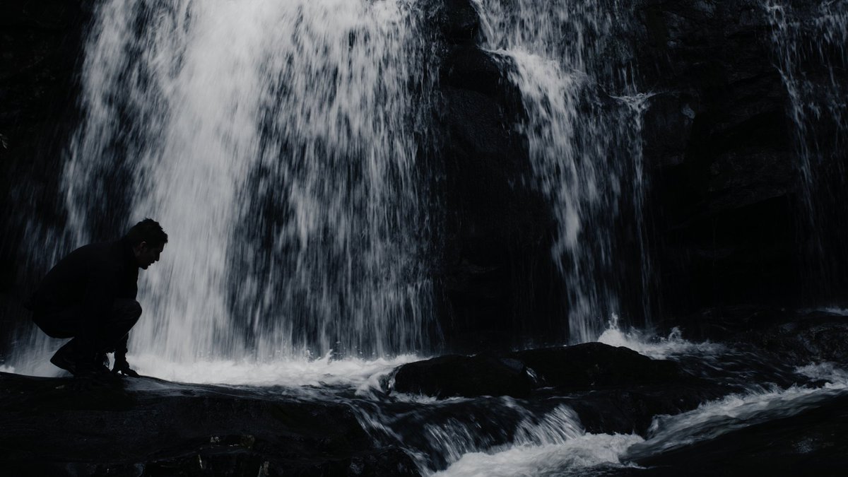 Robert Gill tweet media