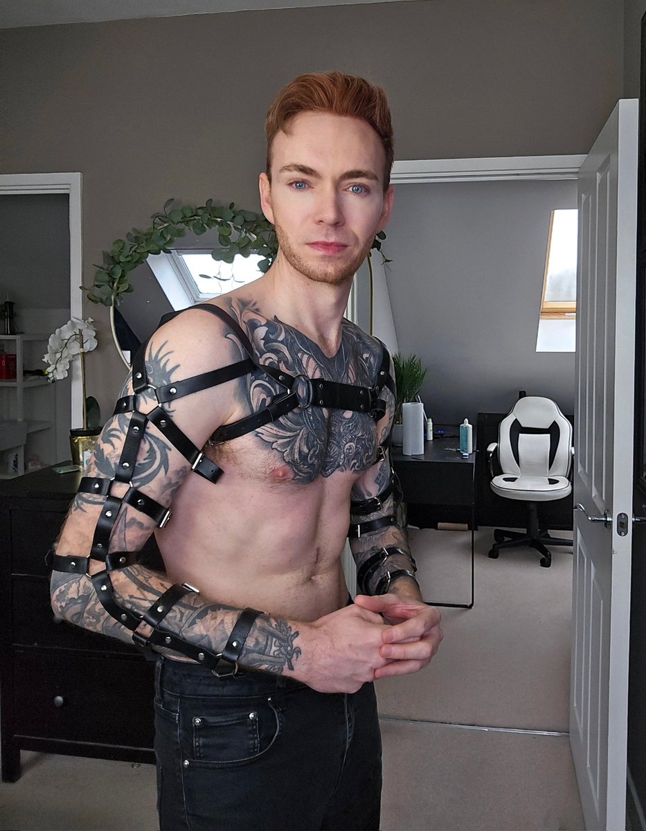 That ginger guy tweet media