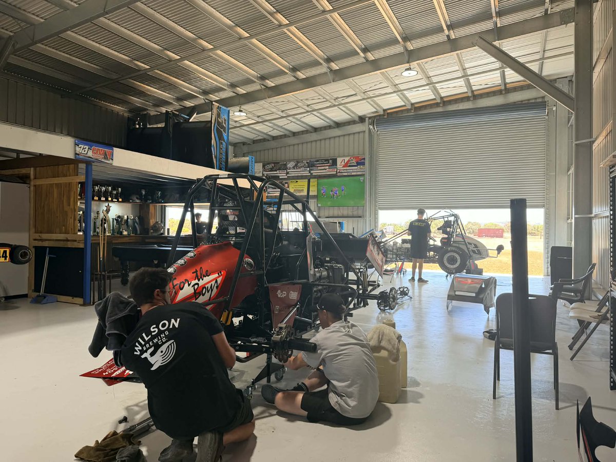 Krikke_Msport2's tweet image. It was 2025-26 season victory # 7 for Dayne and the Krikke Motorsport team in last night's 19th Maddington Toyota Sprintcar Series round at Geraldton City Speedway.

Photo: @rhphoto22  

#KrikkeMotorsport     
#NextLevel    
#OnPoint