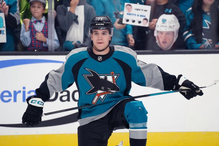 SJS_Daily's tweet image. Michael Misa today:

- 15:39 TOI
- 2 SOG
- 1 OT Winner
- 89.4 xGoals %

The future is now.

#thefutureisteal