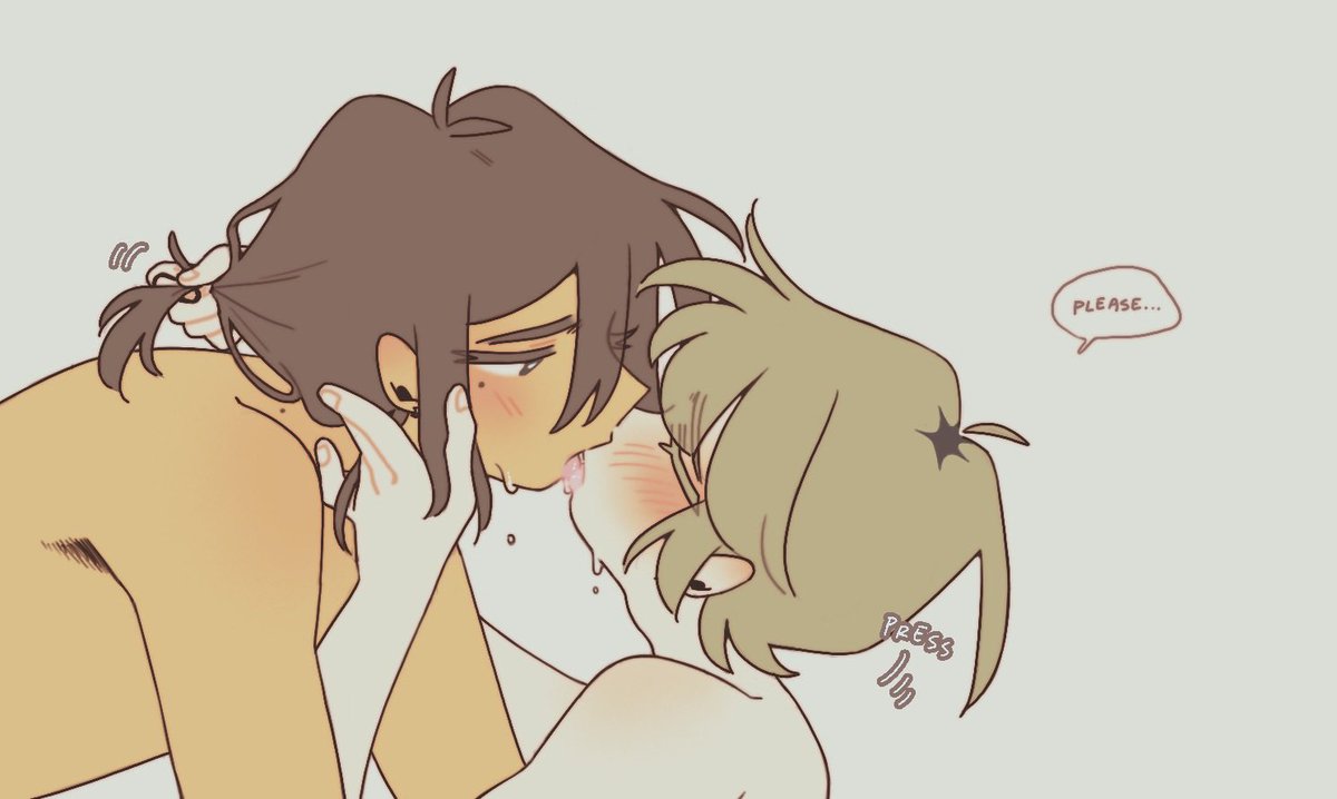 juliegg (@julie__eggsfw) on Twitter photo 