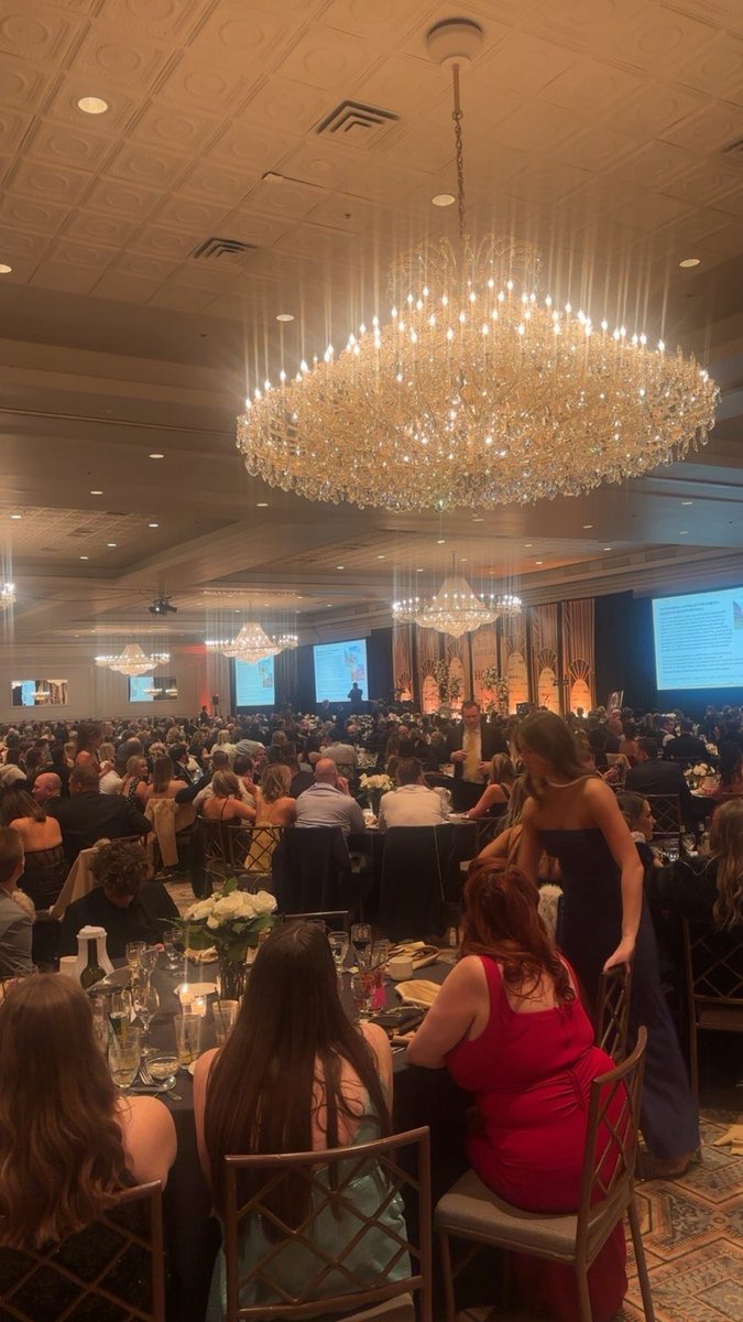 Emma Bell tweet media