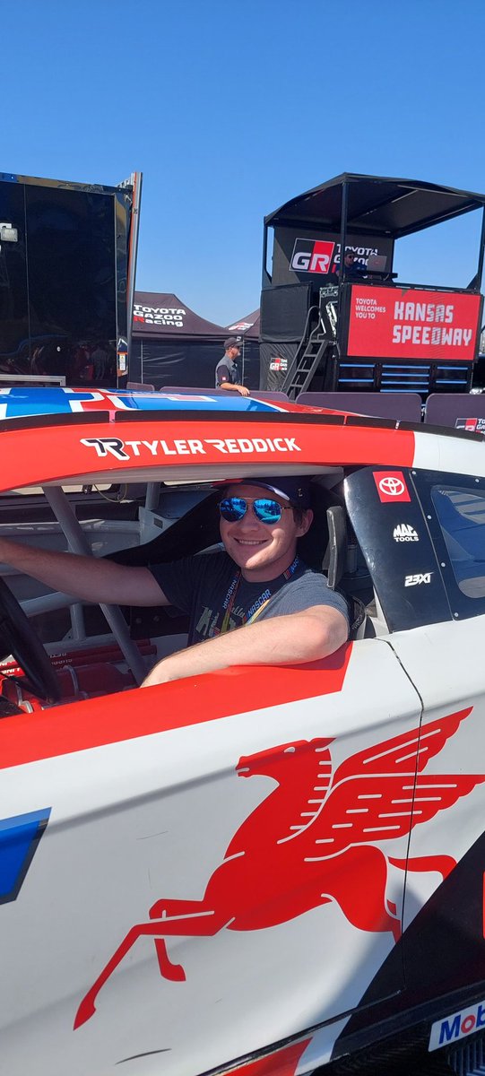 Connor Hudson tweet media