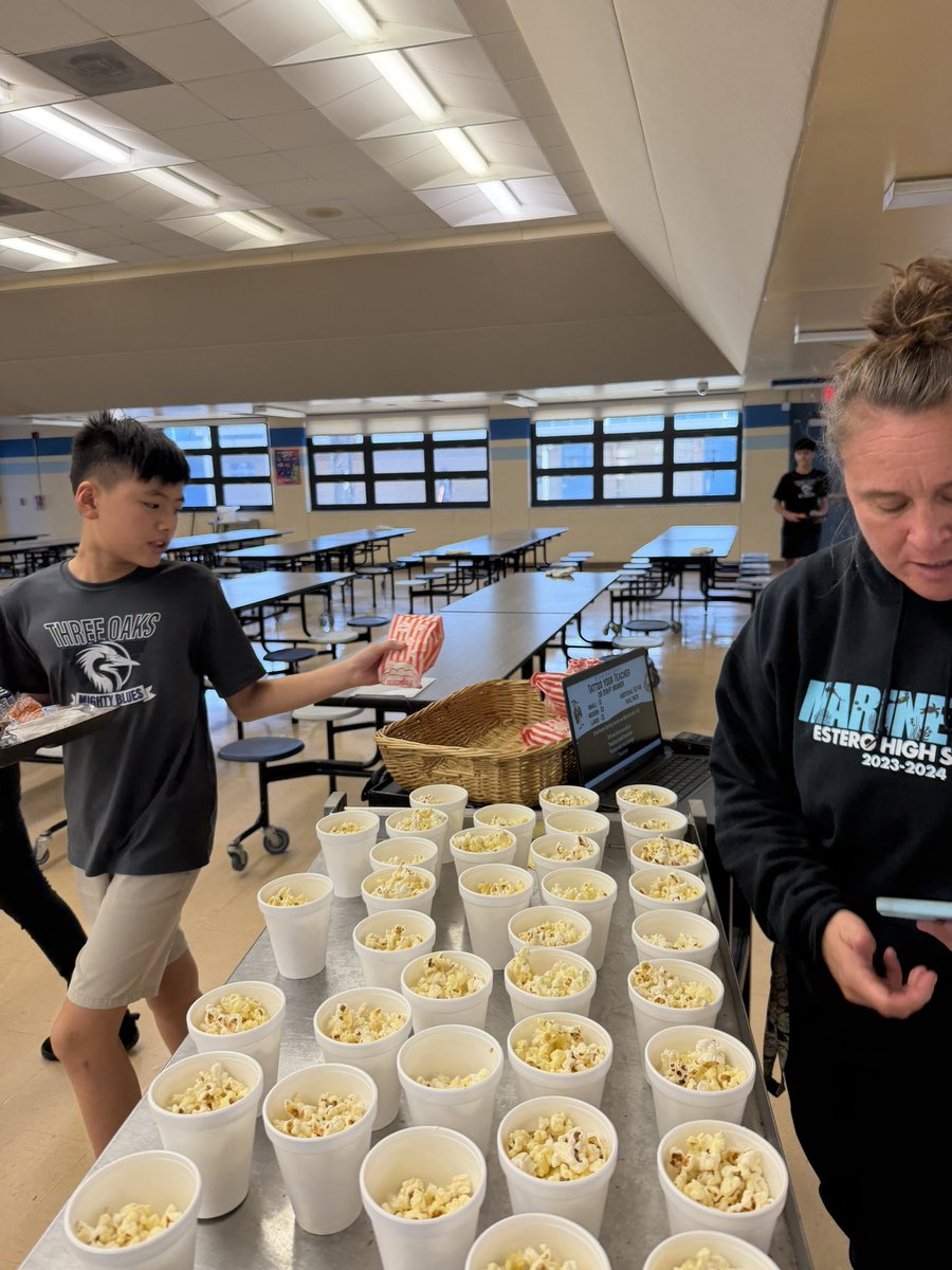 Three Oaks Middle tweet media