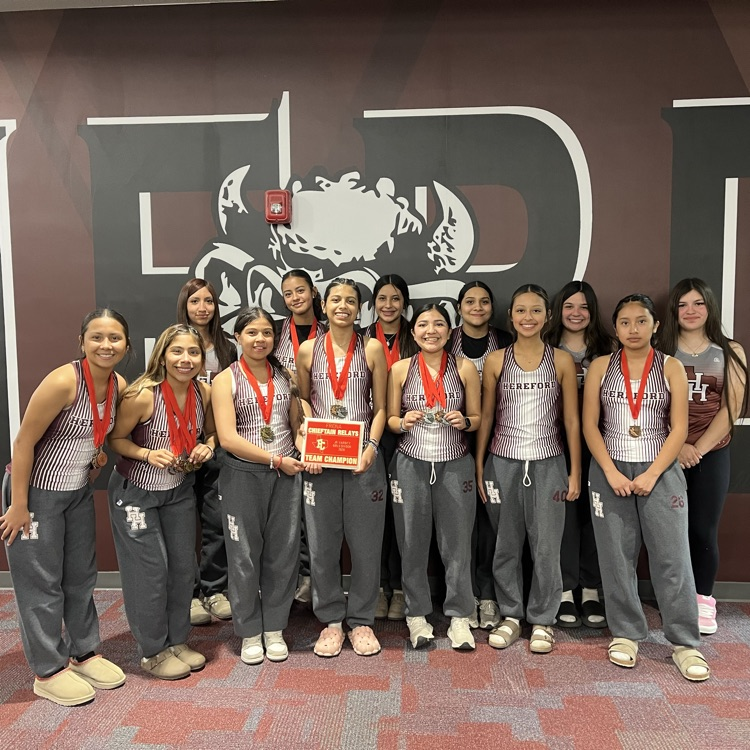 HISD_Sports's tweet photo. We had multiple medalists across the board at the Chieftain Relays, and these photos say it all. 🏅🏃🏻‍♀️

Congratulations to all of our athletes who stepped on the track and into the field events, your hard work is showing!

#LadyWhitefaces #WhitefacePride #TrackSeason https://t.co/gAnXnnIocT