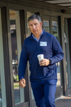 Ken & Megan tweet media