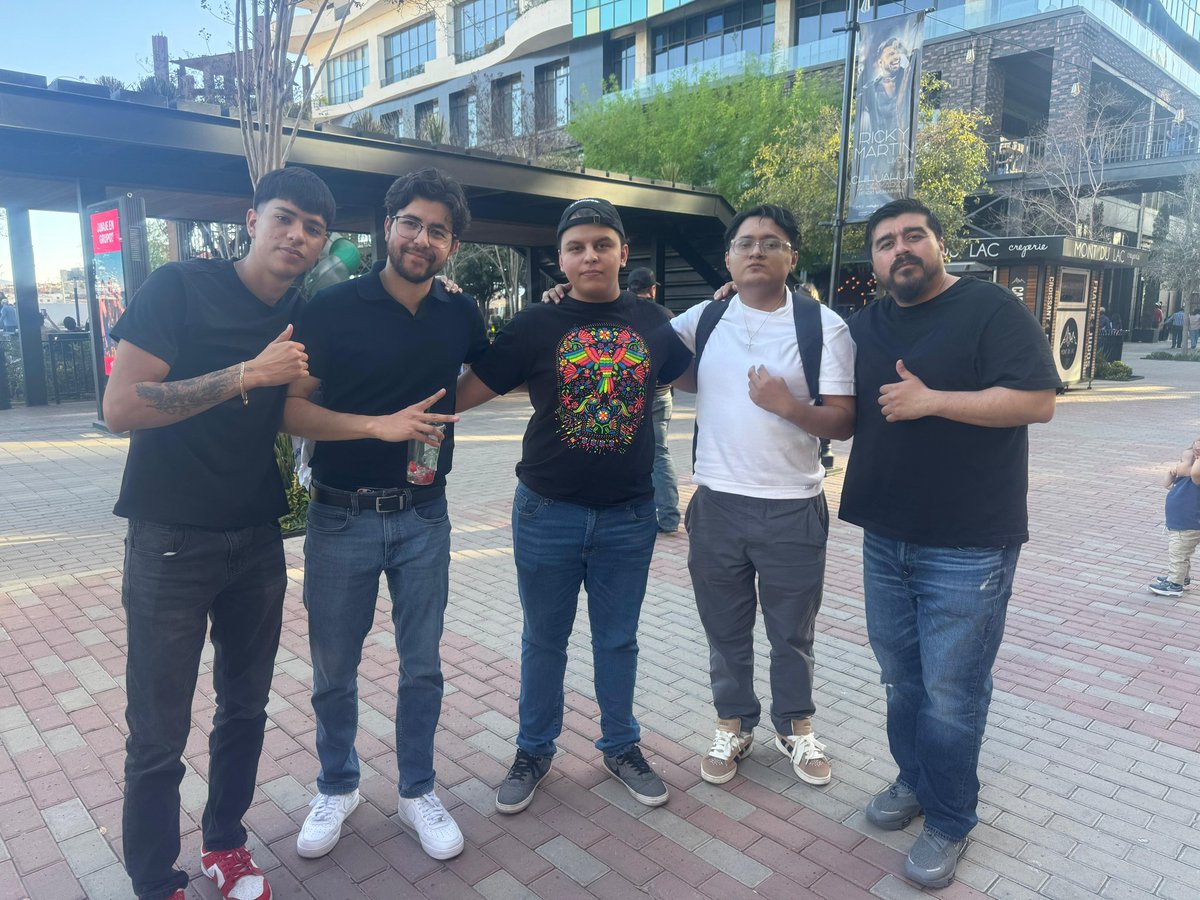 ChristianElNob tweet media