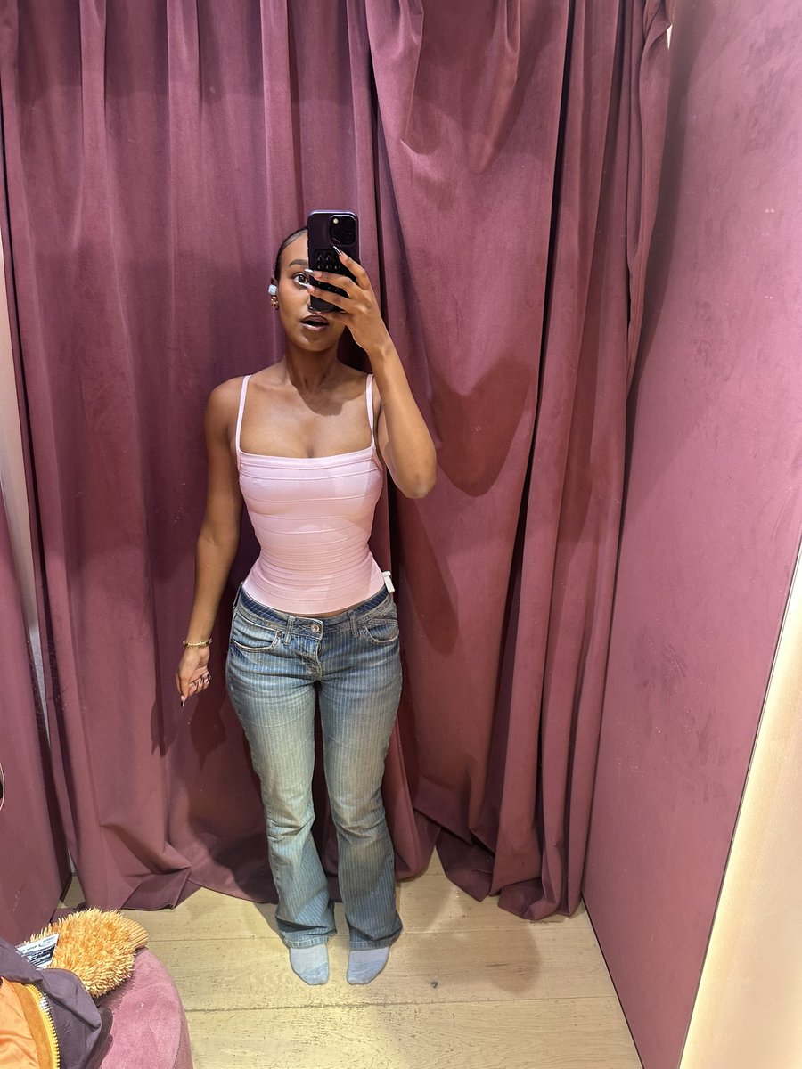 theyh8lei's tweet photo. House of cb bandage tops are sooooooo cutie pie https://t.co/P4JNq7NFnb