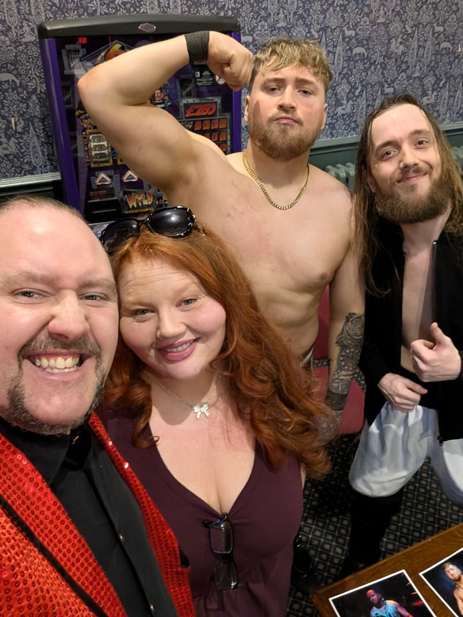 Mike Angus tweet media