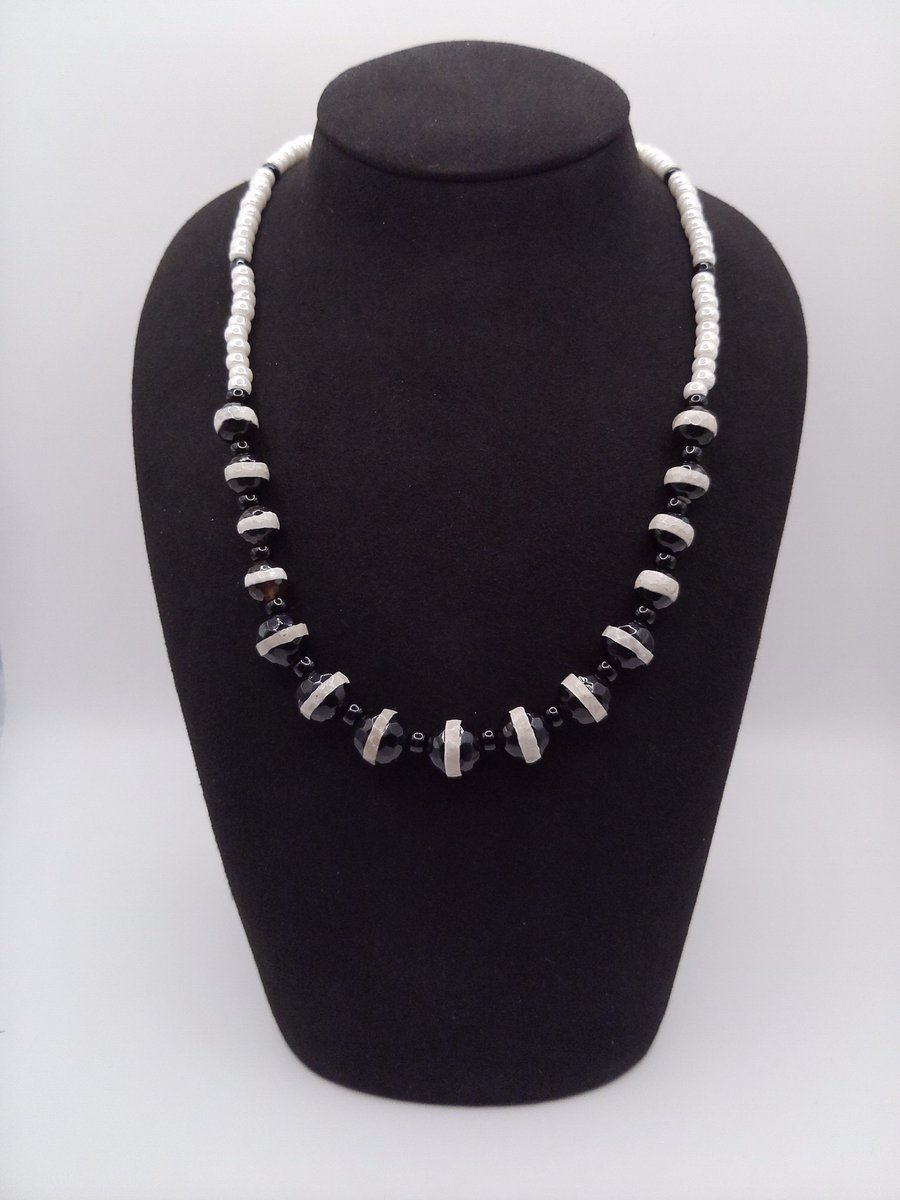 MOLBunker's tweet photo. Check out my new beaded necklaces all made with the highest quality materials from around the world! And, of course a Samulet for Dean's Birthday 🎁https://t.co/mNc3HnkPsE https://t.co/xB9v9VQrAY
