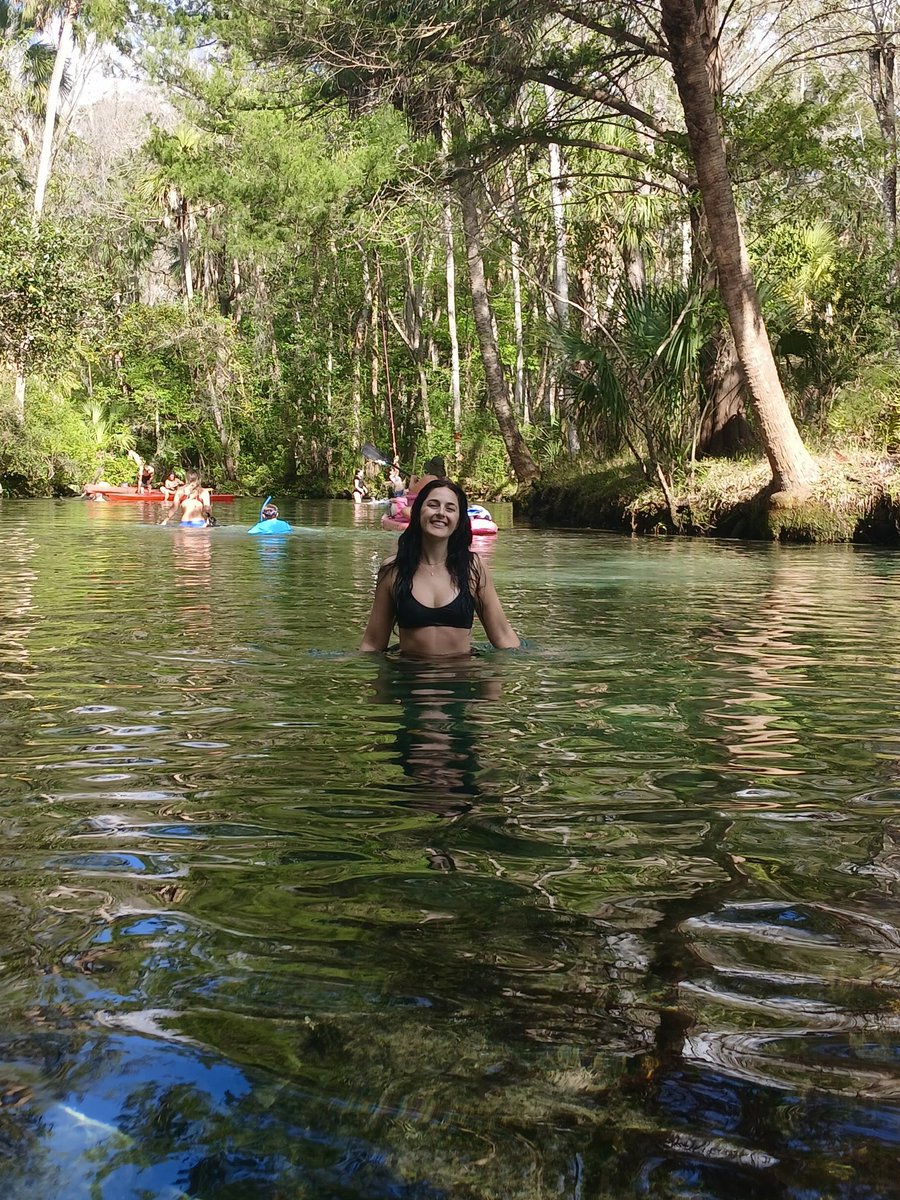 LittySquiddy_'s tweet photo. Kayaking🚣‍♀️🤝 https://t.co/igzuzfEhxX