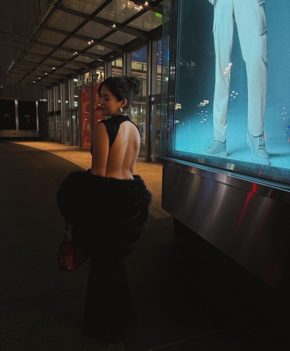 nicole 🍉 tweet media