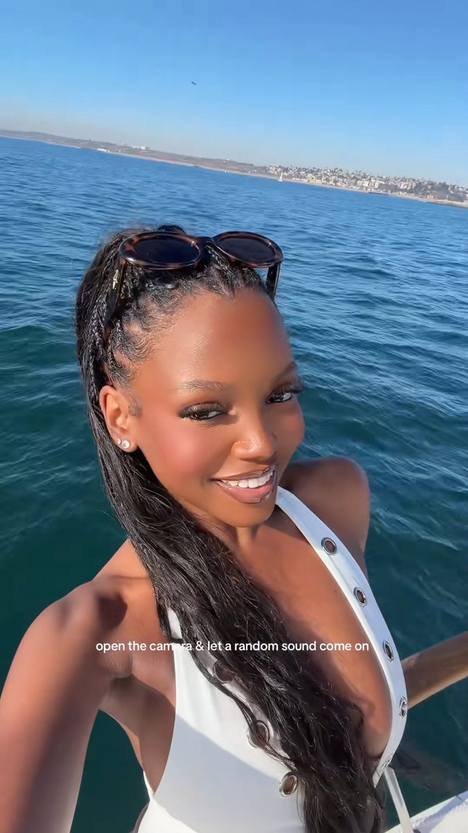 Chelley’s smile 😊 🍒 tweet media