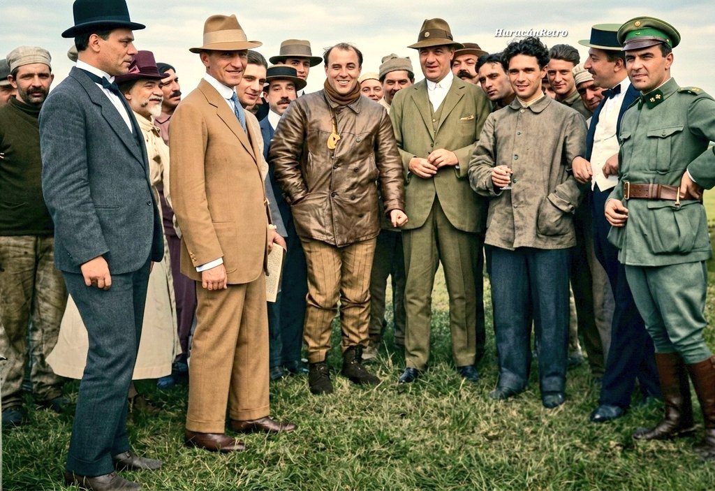 HuracánRetro tweet media