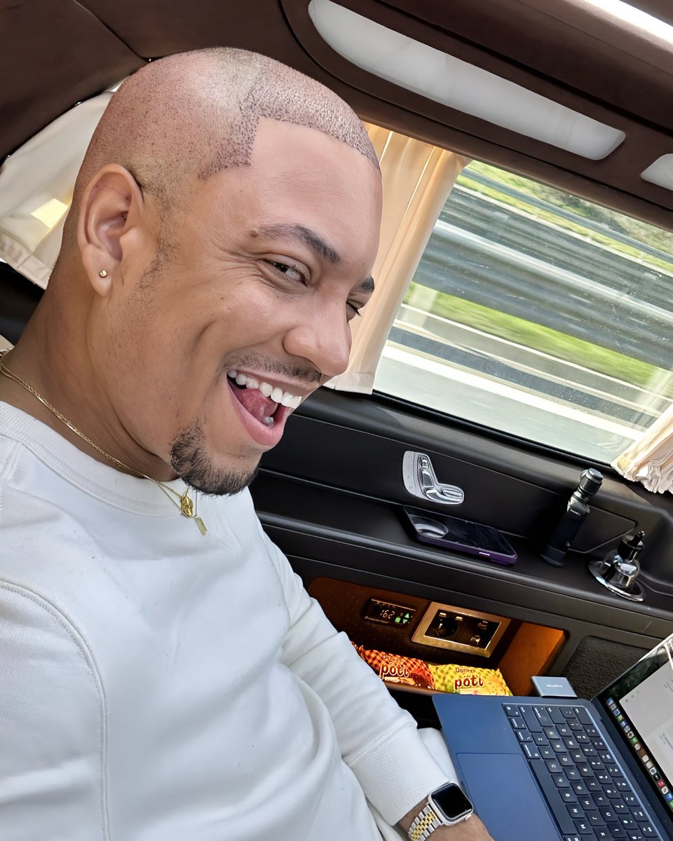 Rohan Perry tweet media