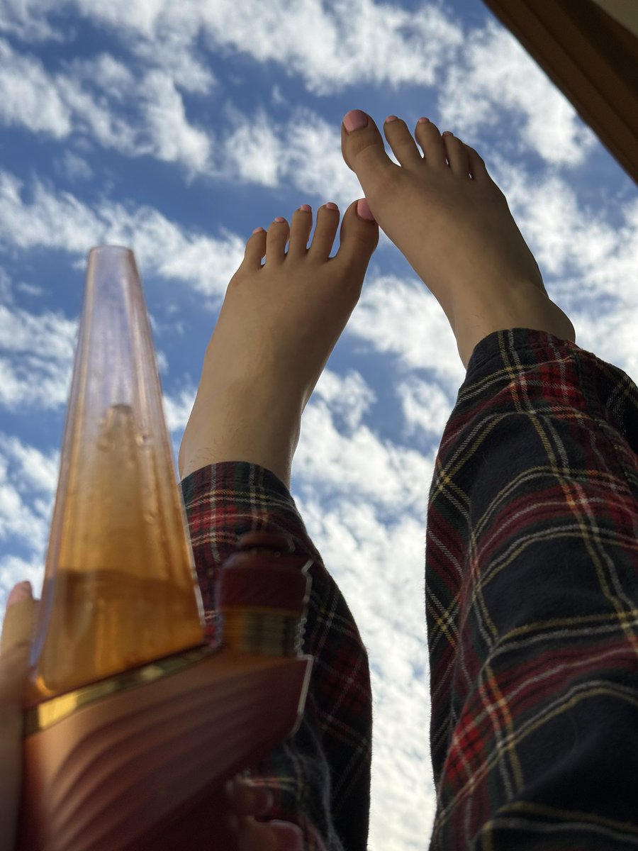weed, pretty toes and a beautiful day