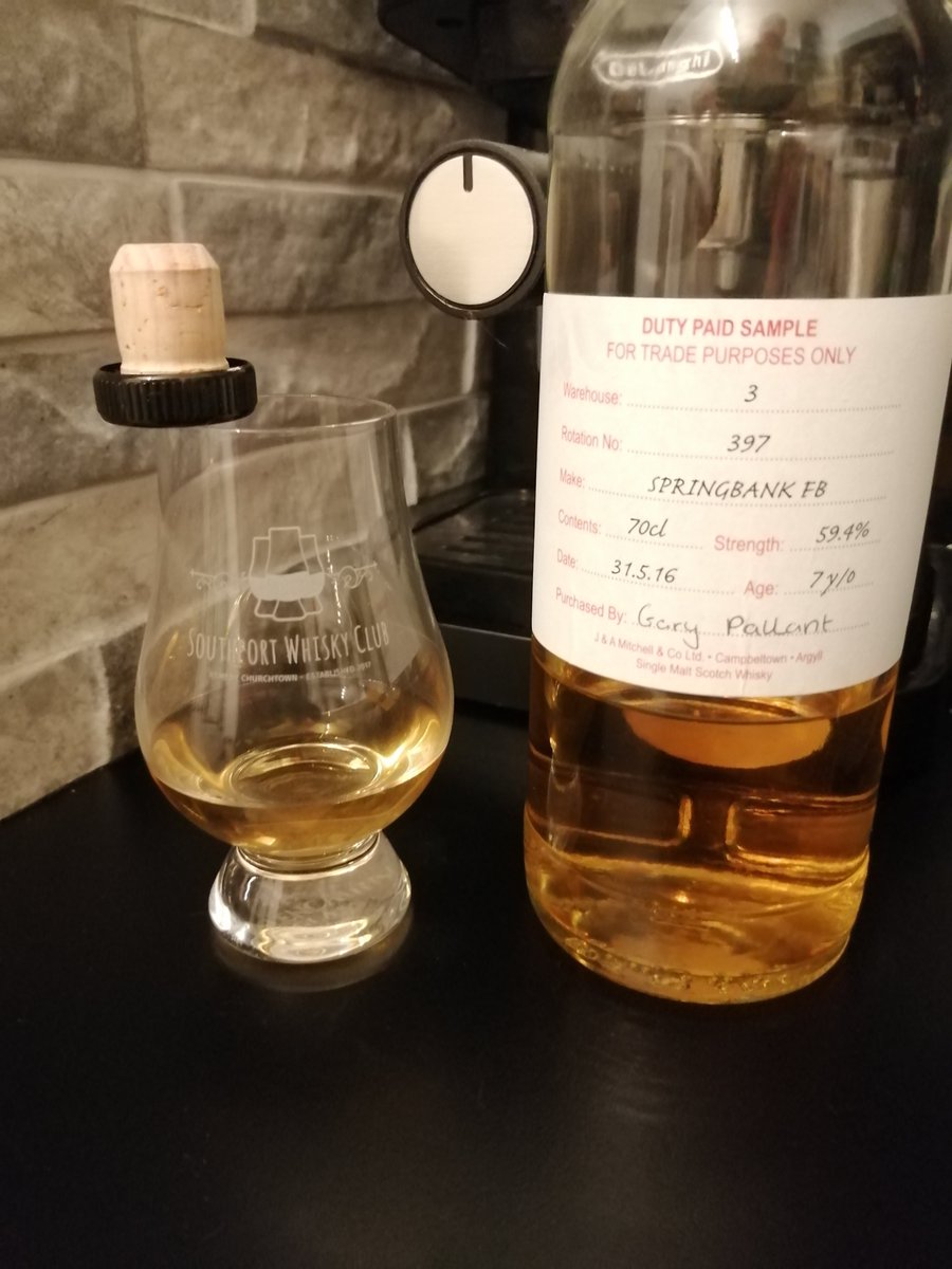 BertSmedley's tweet photo. Shoutout to #SpringerSpreader Gary (again) for tonight's visit to
(the) #MidnightFlangeClub🥃👀
Anyways...
Who's for a dram?
#Flange🥃🐢💥
#DrinkUpHelpOut🐻
#BeMoreGary🤠 https://t.co/ALuxDPlhfQ