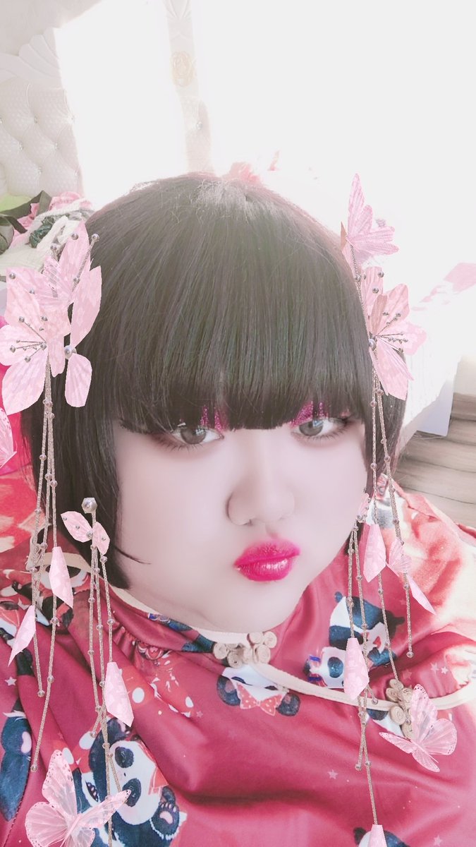 xt666ts's tweet photo. #伪娘 #BBW 过完年又胖了😥 https://t.co/JcTYg7VXUf