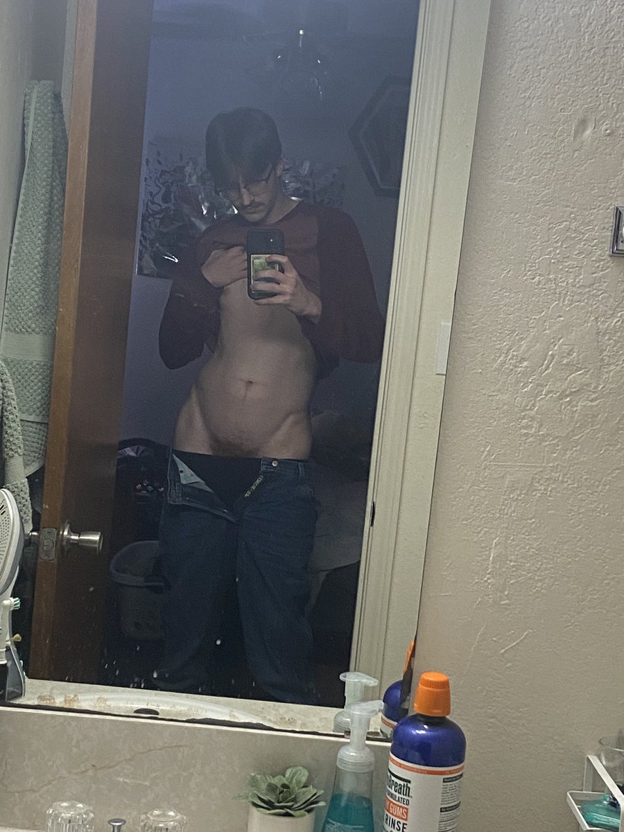 New intro post - 

•Saint 
•23
•He/Him
•Queer
•Pokémon/Digimon Nerd
•Lover of Fantasy
•TTRPG Enjoyer 
•Toku/Superhero Lover

Some things I stand for - a free Palestine, no one is illegal on stolen land, trans rights are human rights, and 🍊is a criminal