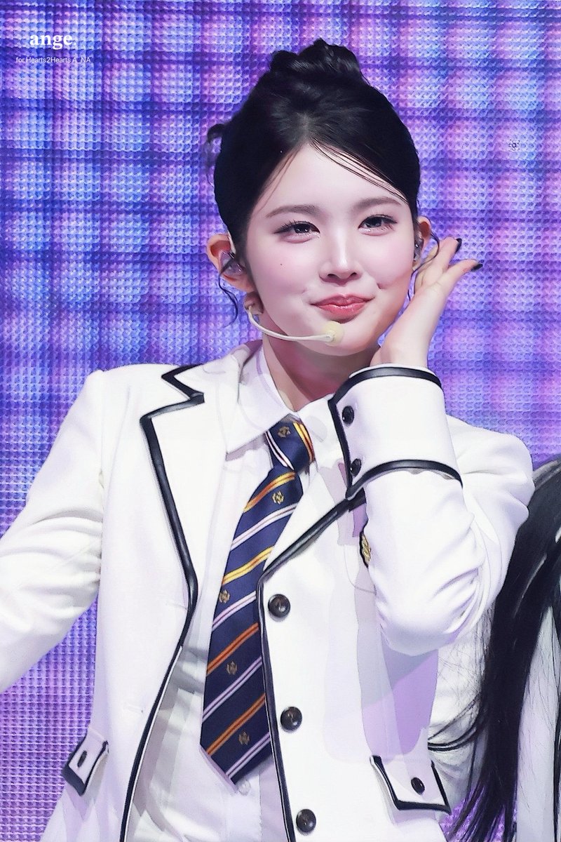 260221

#에이나 #A_NA #エイナ
#Hearts2Hearts #하츠투하츠