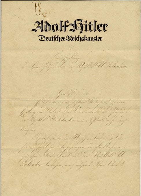 HistoriadeElSalvador tweet media