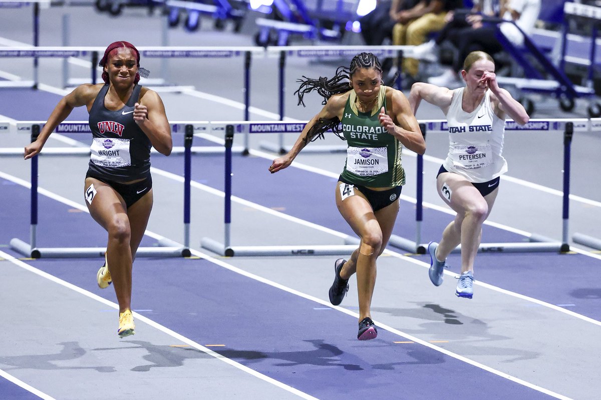 unlvtfxc's tweet photo. The duo of Krishna Jayasankar and Jaci Wright during yesterdayโs final day of the MW Indoor Track & Field Championships ๐ฅ
#MWITF https://t.co/kQKDZUQeoK