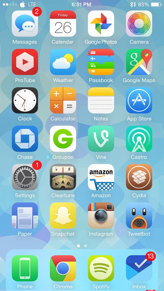 Birdman_305's tweet photo. @samsheffer Being able to theme my iPhone back in the day with gestures was a magical time. Holding down the fort of android hater with these lol 😅 https://t.co/jQN50IriOv