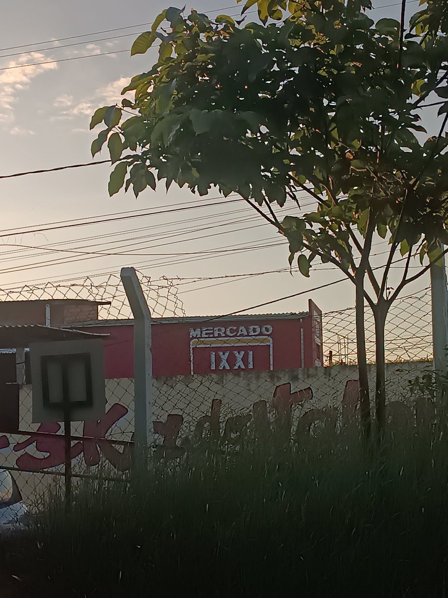 Enquanto isso, na periferia de Campinas (onde o oxxo não chega)